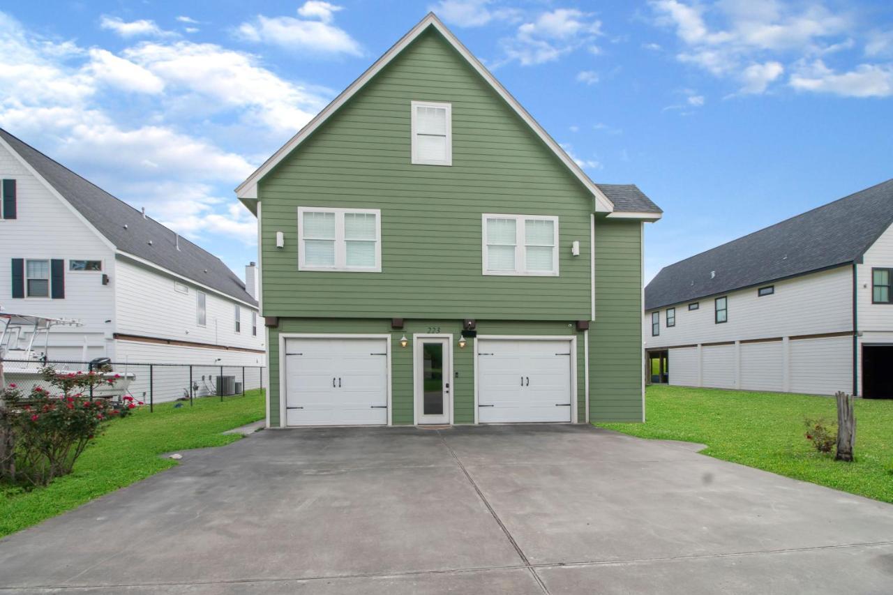 Luxury Waterfront Home Family And Pet Friendly Near Surfside Beach 11 Mins Freeport Esterno foto