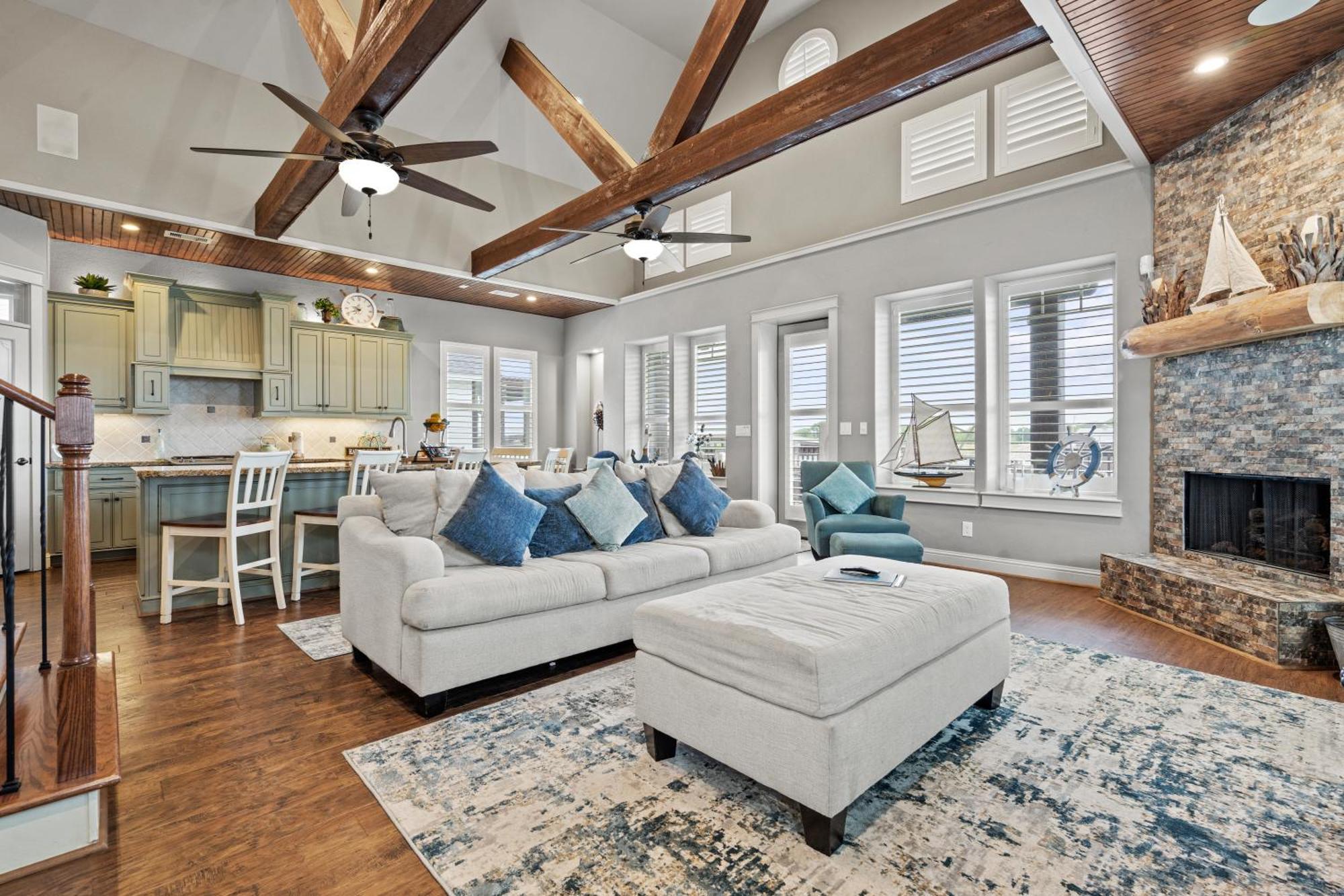 Luxury Waterfront Home Family And Pet Friendly Near Surfside Beach 11 Mins Freeport Esterno foto