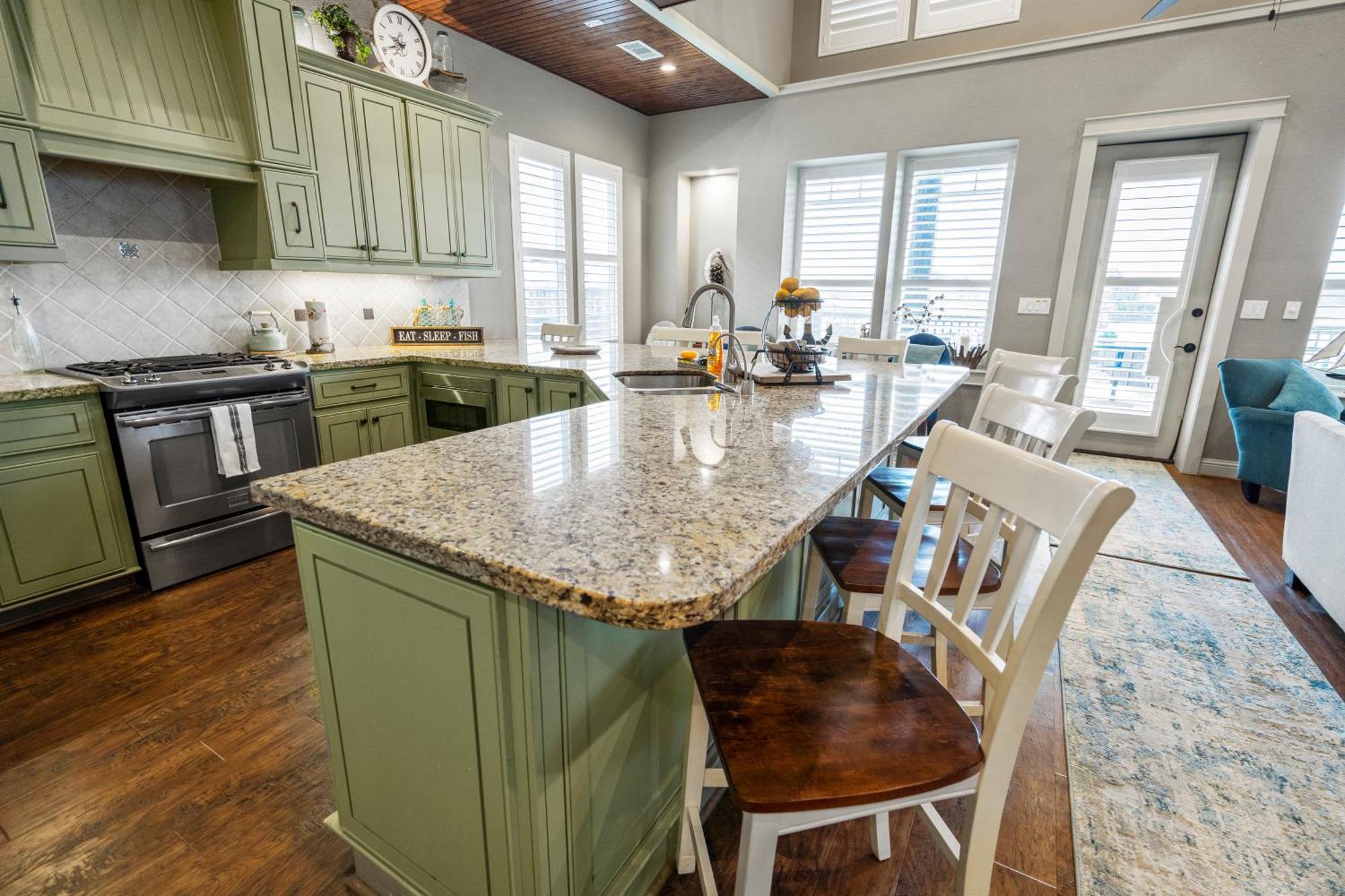 Luxury Waterfront Home Family And Pet Friendly Near Surfside Beach 11 Mins Freeport Esterno foto